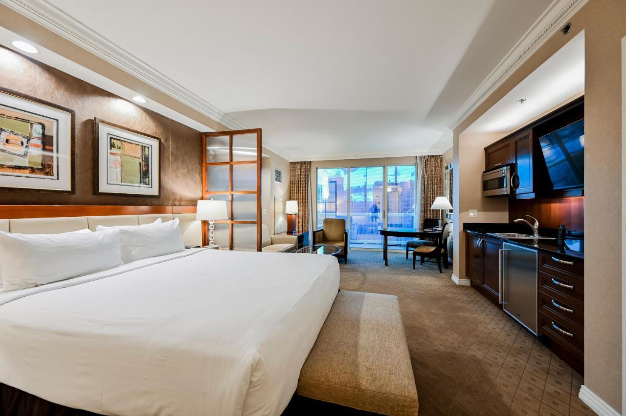 Penthouse Suite With Strip View At The Signature At Mgm Grand Лас-Вегас Екстер'єр фото