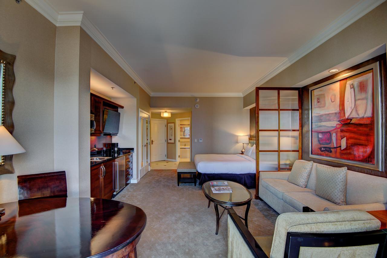Penthouse Suite With Strip View At The Signature At Mgm Grand Лас-Вегас Екстер'єр фото
